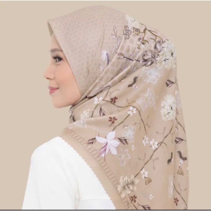 Wearing Klamby - Savana Scarf ( non Platgold )