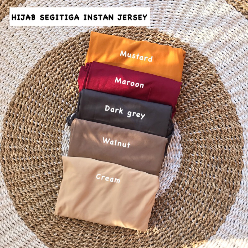 SEGITIGA INSTAN JERSEY SOFT PAD / HIJAB SQUARE