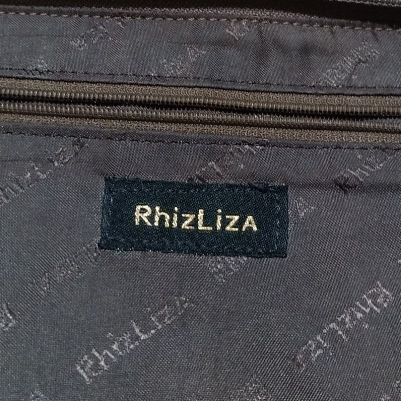 RhizLiza Sling Bag
