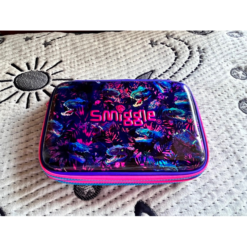 

Smiggle pencil case hardtop