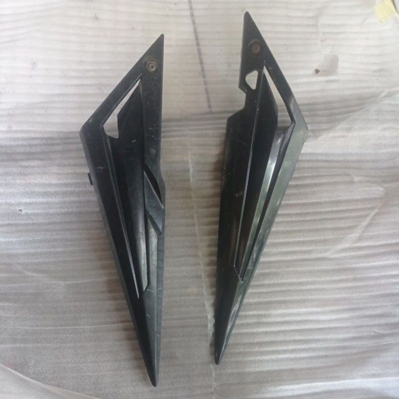 cover sambungan body depan cover accu Jupiter mx old ori