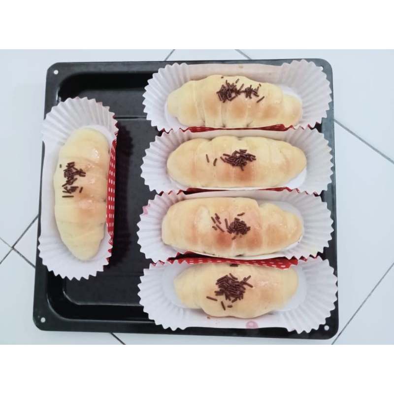 

roti isi coklat