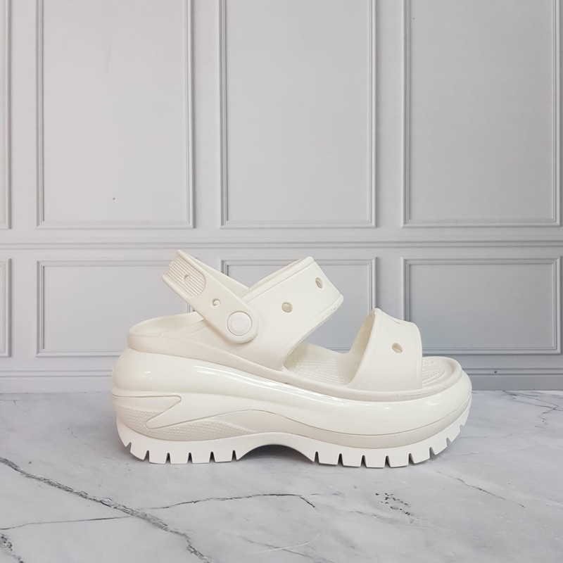 Mega Crush slide crocs