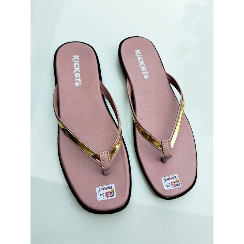 sandal japit wanita terbaru / sandal japit Kickers // n2 glossy