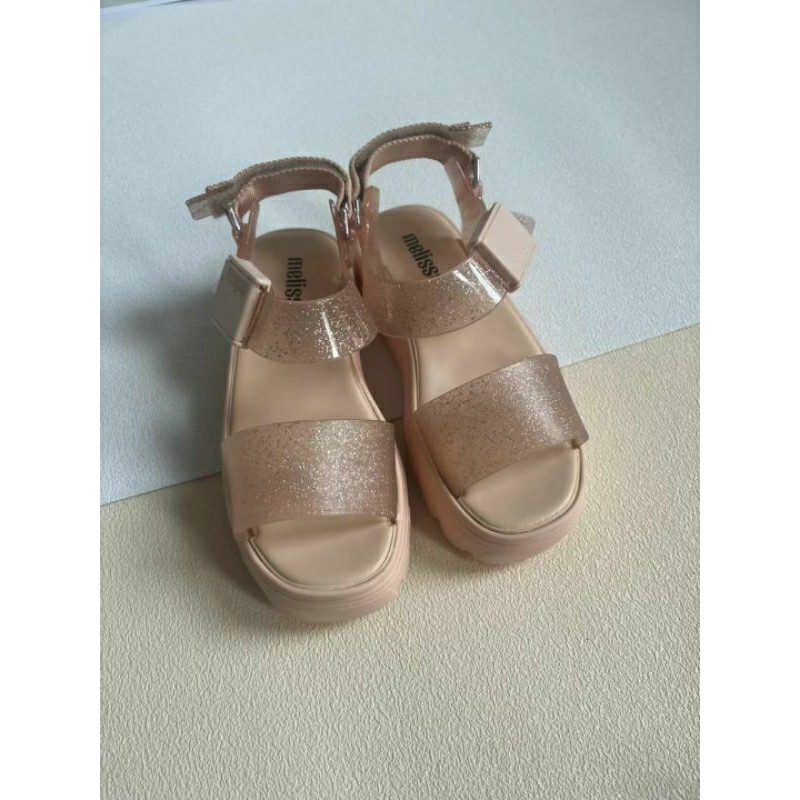 MELISSA KICK OFF SANDAL SHINY