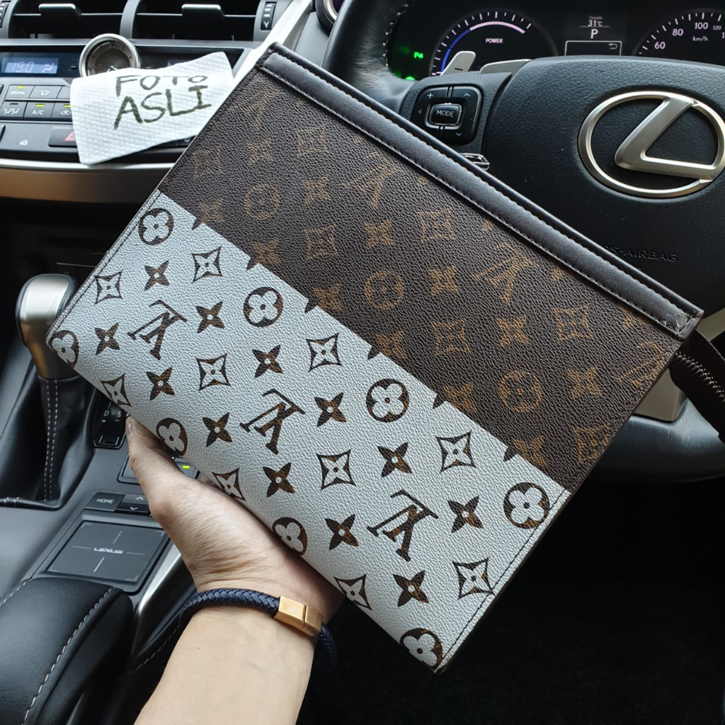 Clutch L Vuitton 895 (Free Sarung + Bubblewrap)