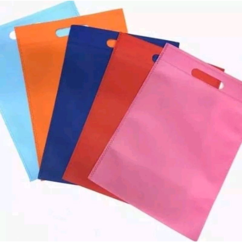 

Goodie Bag kain / Tas kain / Tas spunbond oval satuan murah