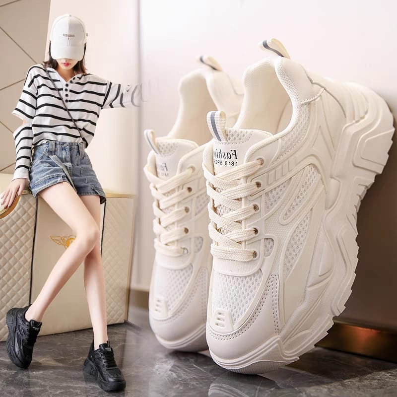 GROSIRTAS &quot;FREE BOX&quot; LV0213 Sepatu Sneakers Wanita Import Sport Shoes Sepatu Fashion Wanita Korean Style Sepatu Sneakers Putih Wanita