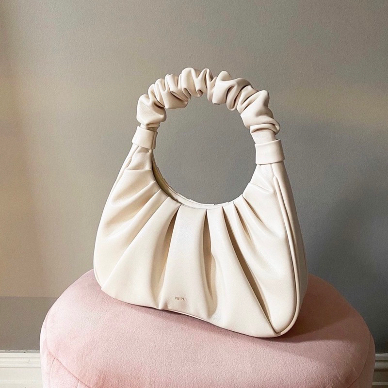 100% ORIGINAL JW PEI GABBI BAG - IVORY - As Seen On Hailey Bieber, Gigi Hadid, & more