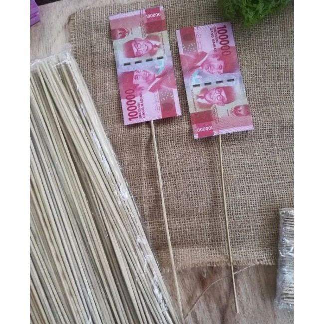 

Tusukan buket uang buket