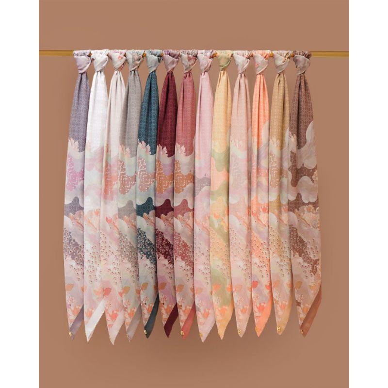 ARABIAN NIGHT BUTTONSCARVES DISNEY