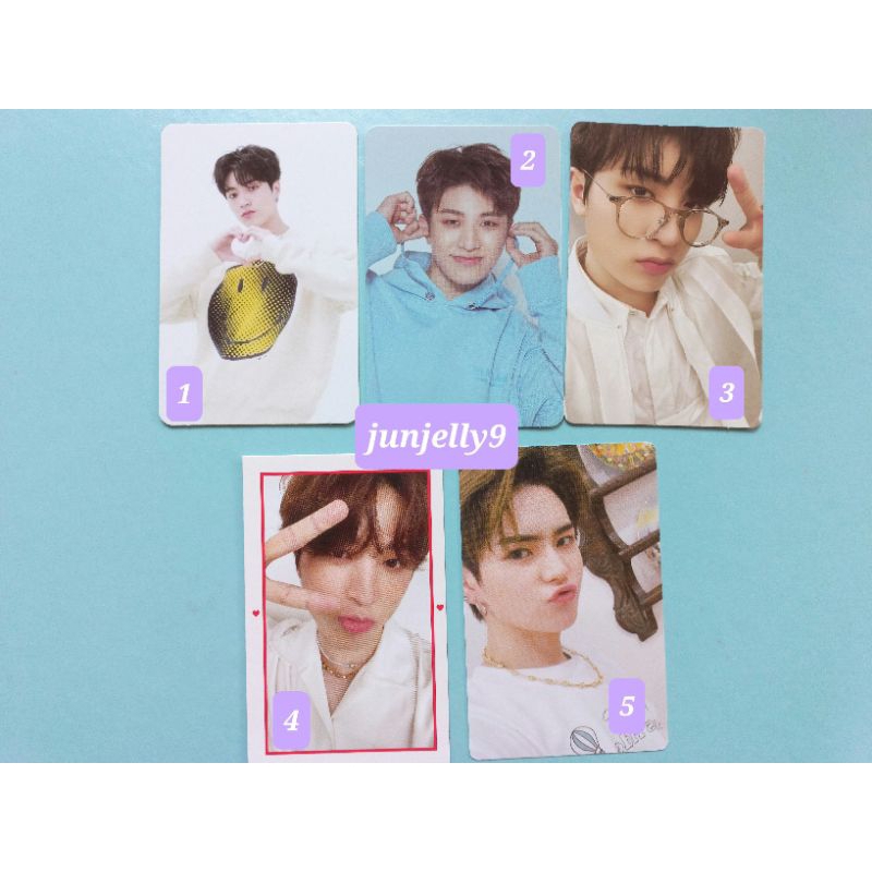 PC Treasure Junghwan kacamata & Yoshi pout