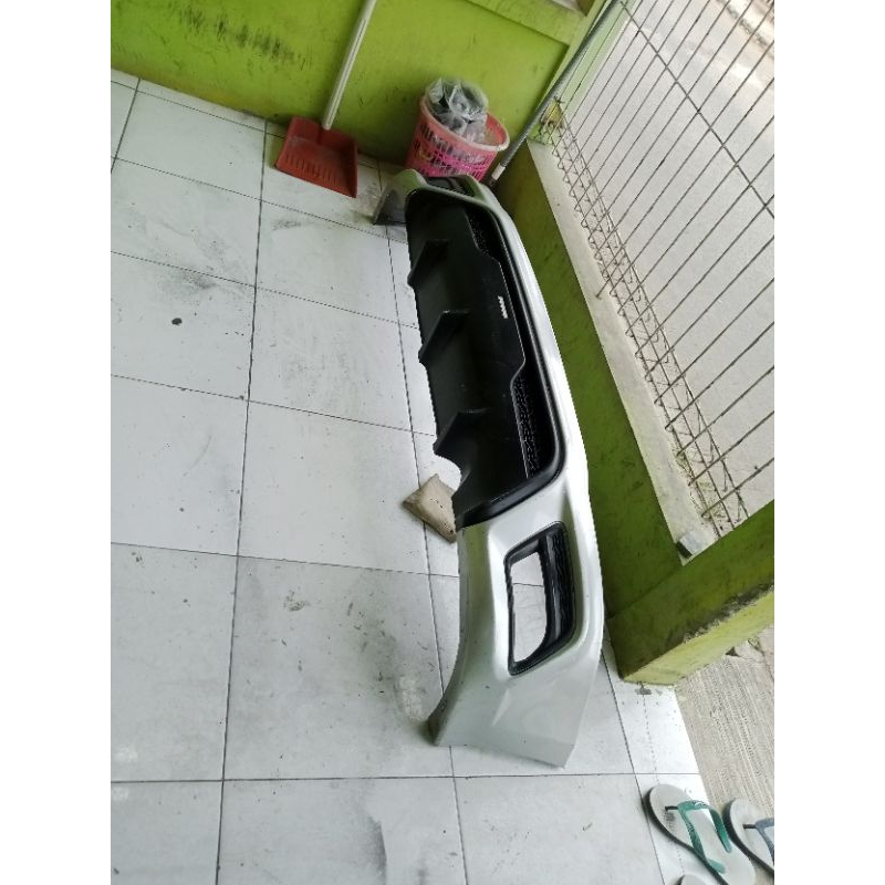 bodykit belakang Yaris tahun 2015