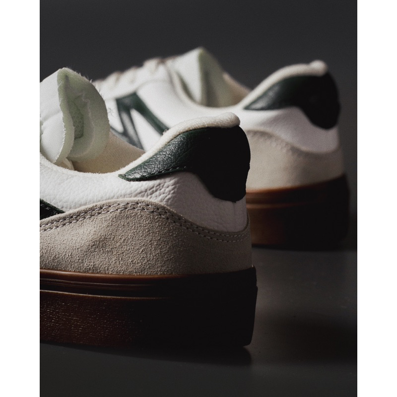 MARQUE.CO ‘Gustav’ Series - White Putih, Dark Green, Gum Sole, Sepatu Sneakers Casual Pria Wanita dengan Material Kulit/Leather Vulcanized, dengan Kombinasi Suede &amp; Nylon, Original Product with Best Quality, Super Empuk