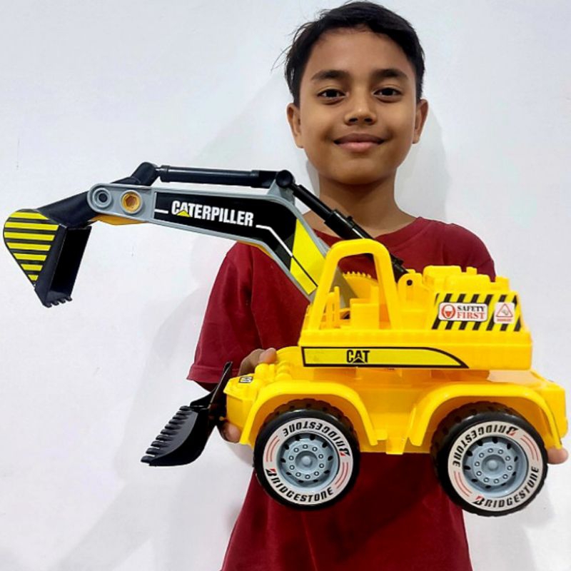 Mainan Truk Excavator KGP Jumbo Murah Jalan tanpa Baterai Sistem Friction Dorong Tarik Anak Laki edu