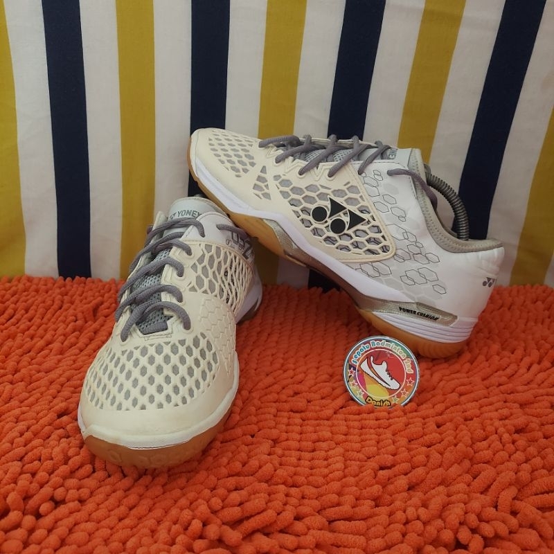 yonex shb 03
