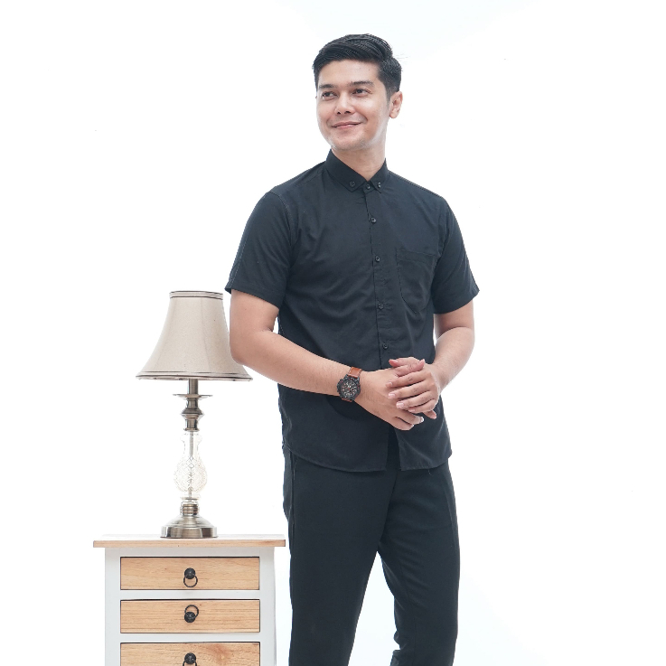 Kemeja Pria Cowok Polos Tangan Lengan Pendek HeM Slimfit Casual Kantoran Murah Hitam Navy Putih Army