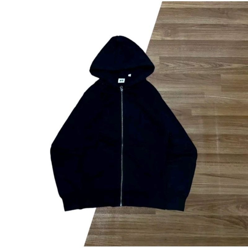 Zh Uniqlo Hitam