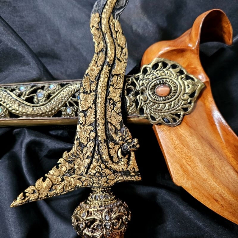 Keris Nogo Sosro II Luk 13 Kinatah Sepuh Emas