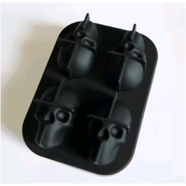 Cetakan Es Batu Tengkorak Silikon/Ice Cube Tray Silikon Skull 4 Sekat