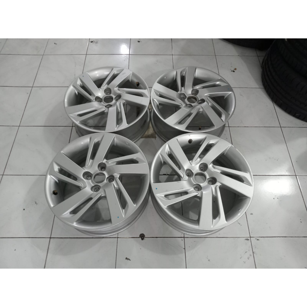 VELG MOBIL BEKAS STD RAIZE RING 16x6 PCD 4x100 SURABAYA