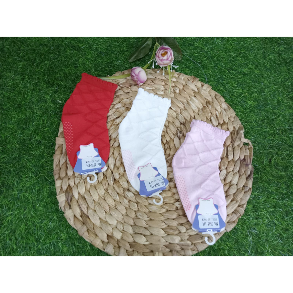 Kaos Kaki Baby Motif Tali