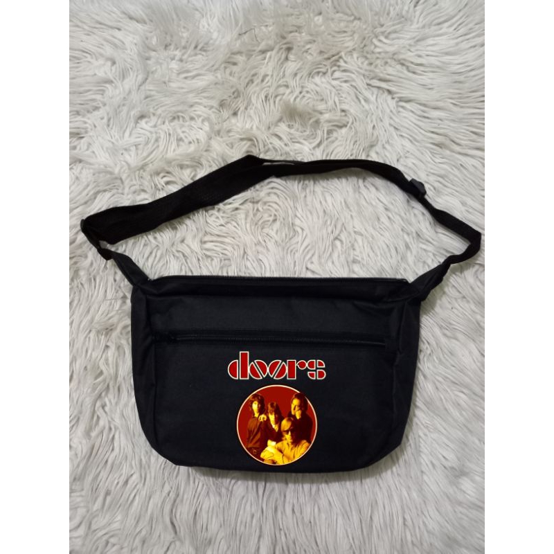 Tas Selempang Hitam Band The Doors Bahan Kanvas Premium / Sling Bag Hitam Band Vintage The Doors