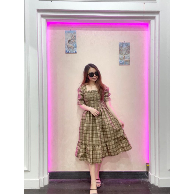 RD FASHION - SMOCKED DRESS / Gaun musim panas kasual baru Lengan pendek smocked dress lipit bunga dengan dasi belakang / gaun kasual A-line gaun smocked berlipat bunga lengan pendek-COKLAT KOTAK MOTIF