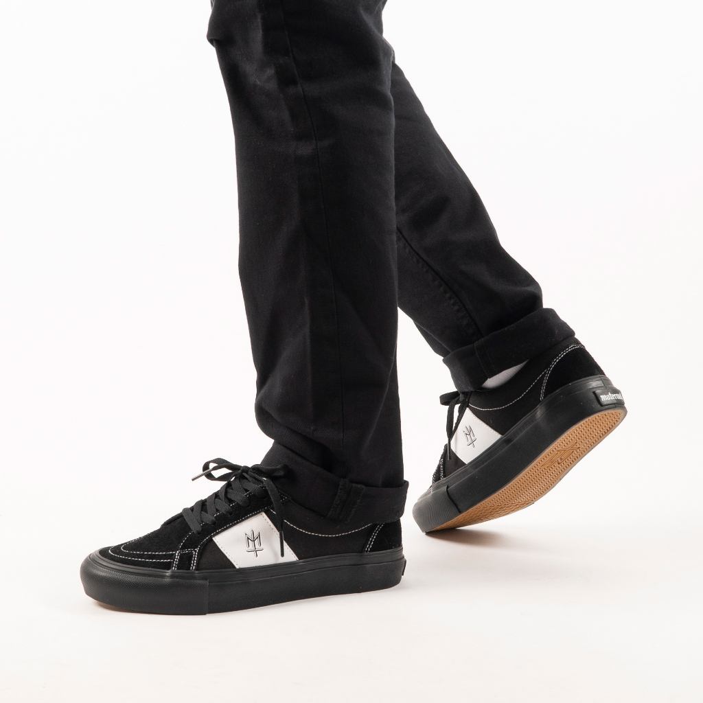 INVERNI BL - MATERNAL DISASTER