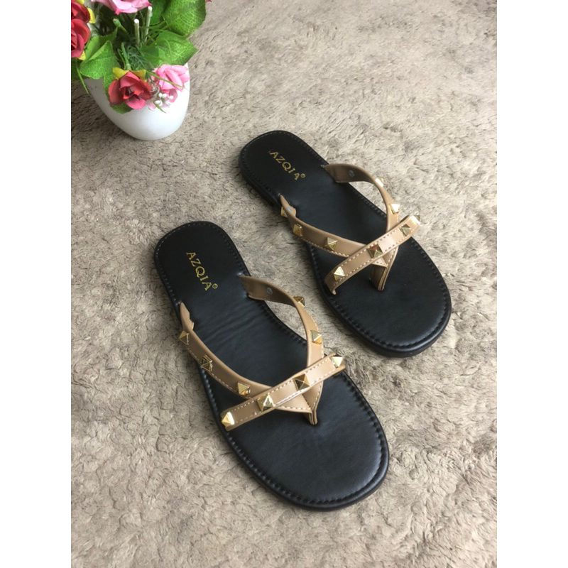 Sandal flat wanita stoded piramid simpel elegant