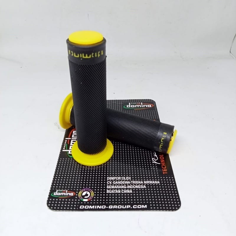 sepasang handgrip shark grip mdl ktc grip new model handgrip bulu univesal semua sepeda motor