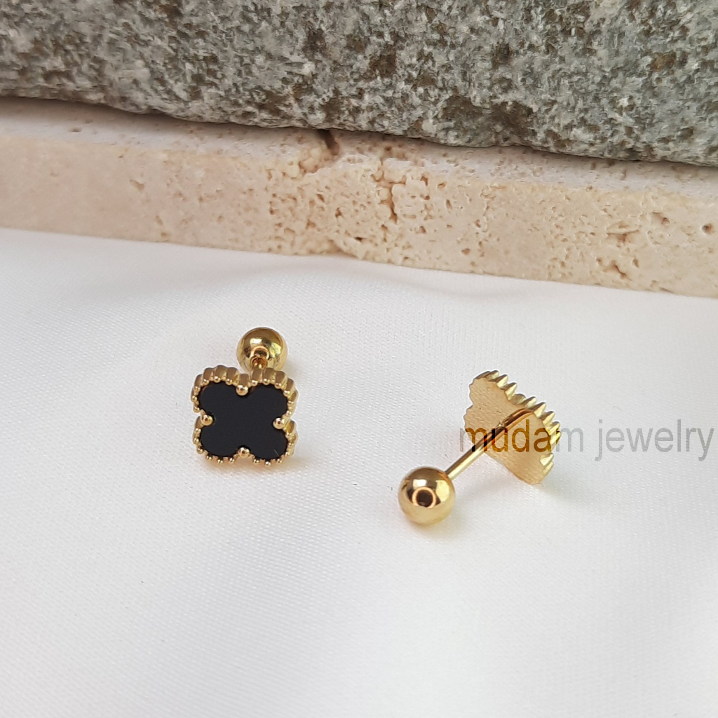 Anting Hook Daun Semanggih Model Tutup Putar