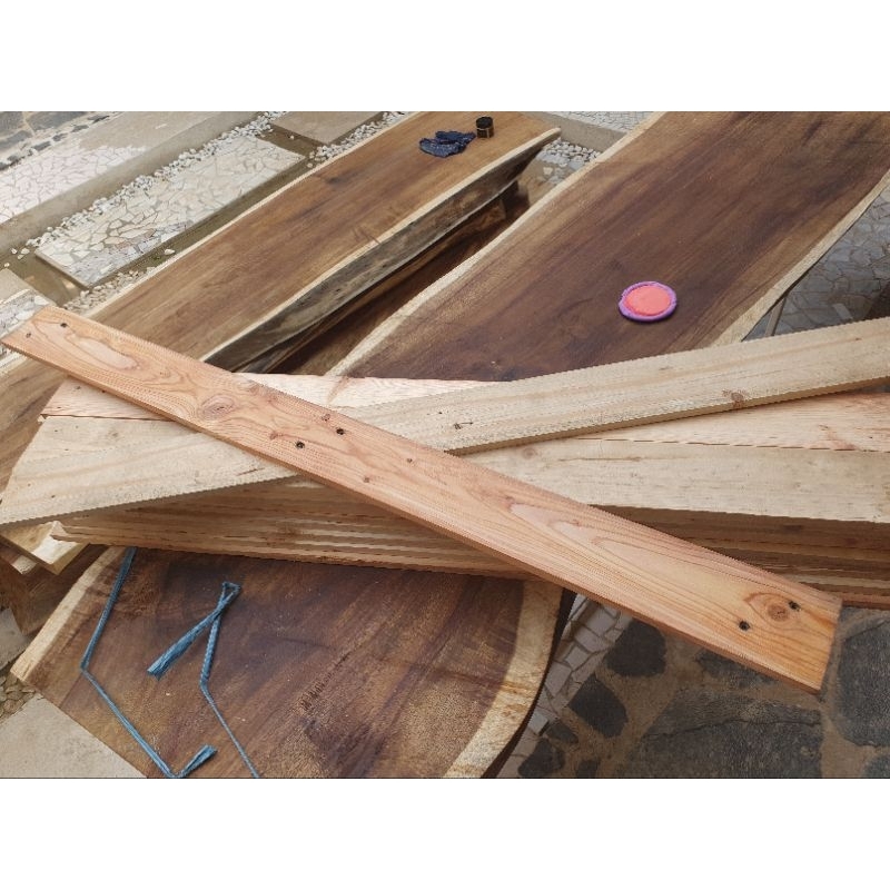 Kayu Jati Belanda ( Bekas Palet)