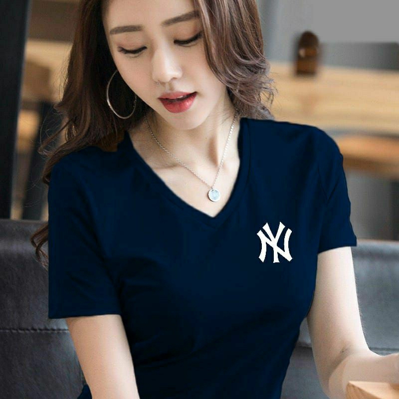 KAOS LOGO  WANITA BAHAN SOFF BANYAK PILIHAN WARNA