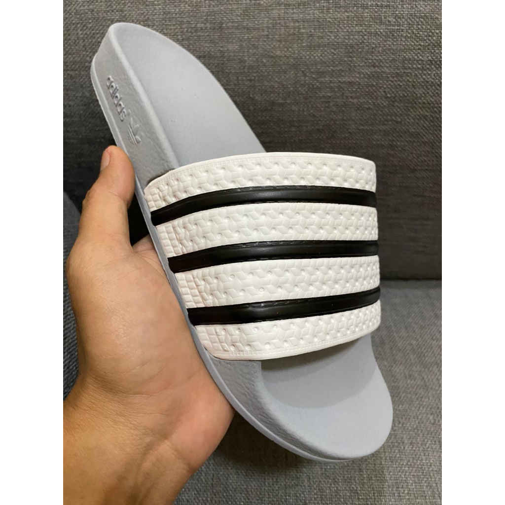 Sandal selop pria adidas Adilette Premium