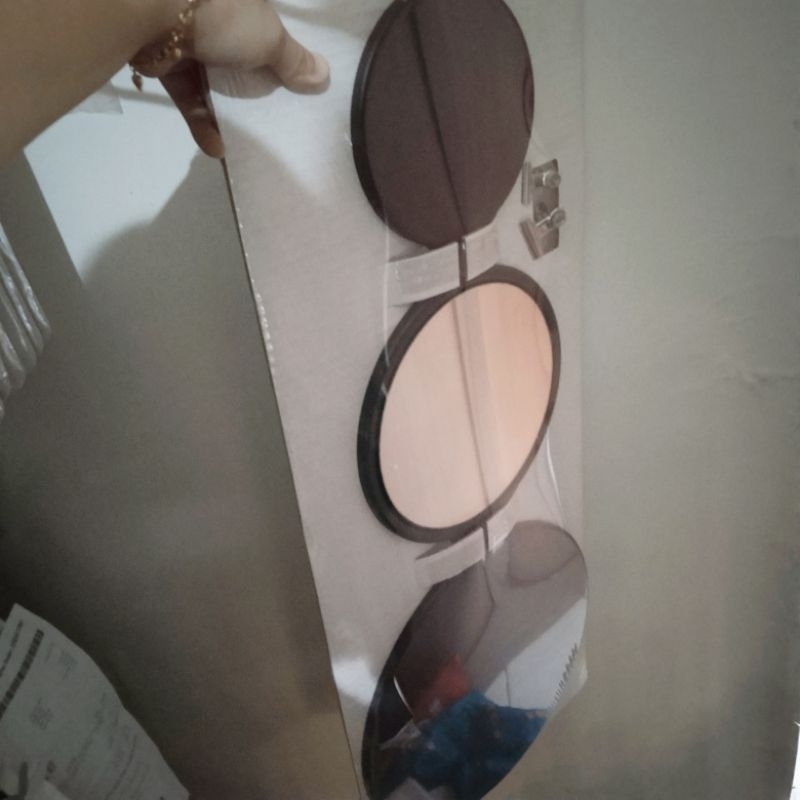

Papan besi Magnet bisa nempel memo dengan cermin kaca Magnetik memo Board papan mading dengan 2 klip