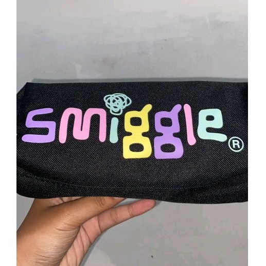 

SMIGGLE Original Pencil Case 2 Zipped Black Unicorn Limited Edition / Tempat Pensil / Tempat Pensil Lucu