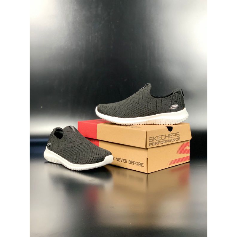 sepatu  original skecher slipon perfotmance sepatu wanita