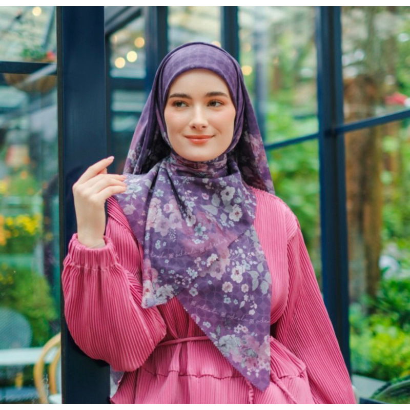 preloved adeola scarf viore reborn deep purple like new