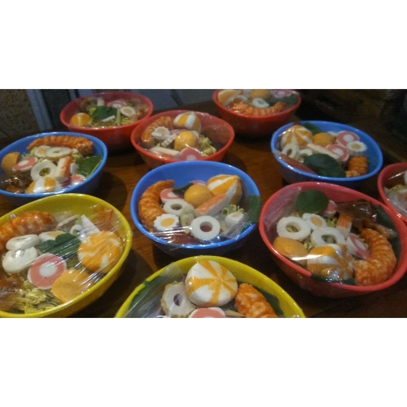 

Suki instan seafood free mangkuk