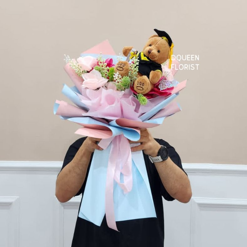 Dqueen Florist - Buket Bunga Artificial Wisuda Graduation Kelulusan