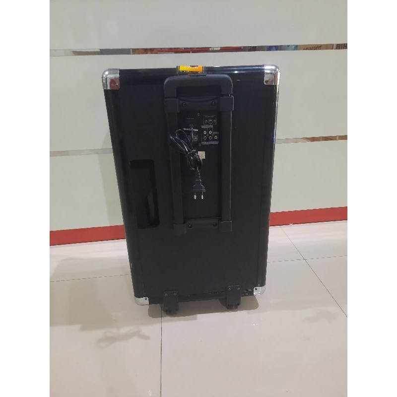 Spiker Aktif Multiguna Monitor DAT M 222