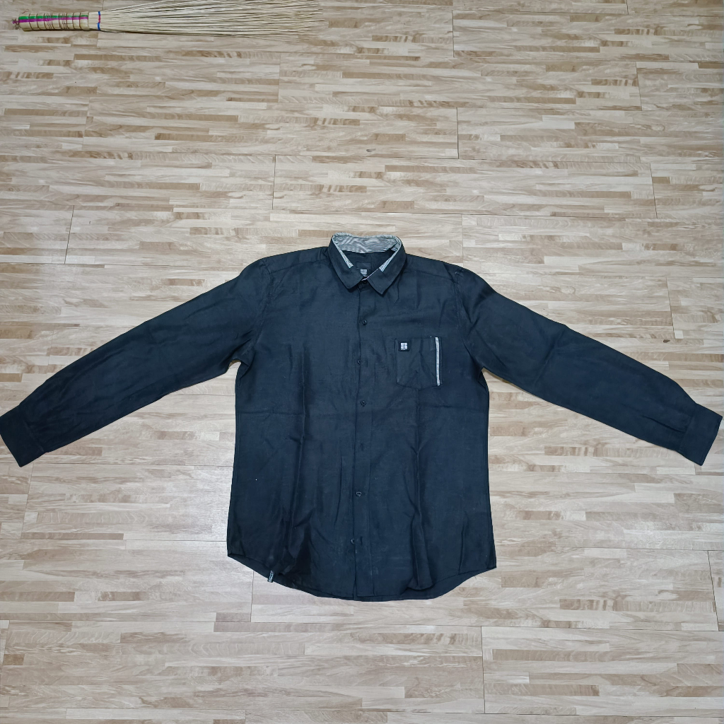 Kemeja Insight Planet Surf Hitam Shirt Original Bekas XL