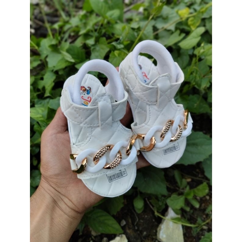 khainuna sandal anak model gesper rantai size 22-25