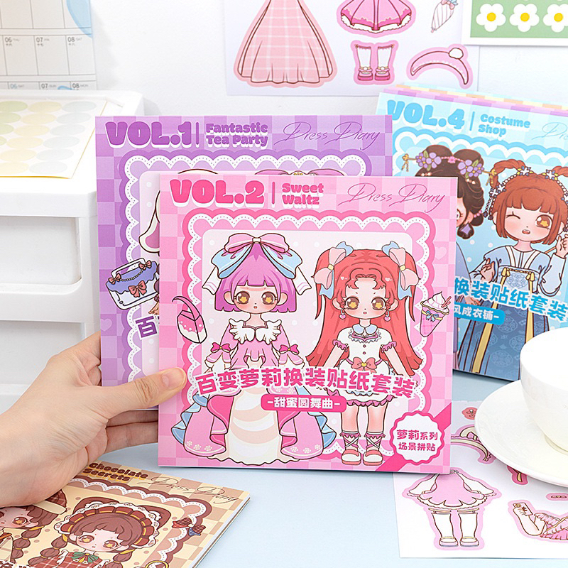 Buku Stiker DIY Fashion Ganti Baju Sticker Quite Book Dress Up Lucu Korean