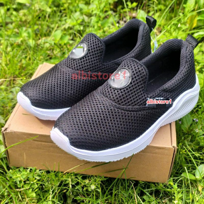 sepatu anak tk/sd terbaru dan terlaris