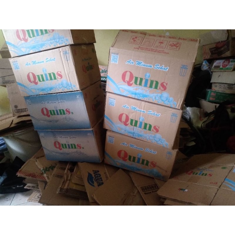 

KARDUS BEKAS air mineral gelas. 34 X 24 X 19 cm