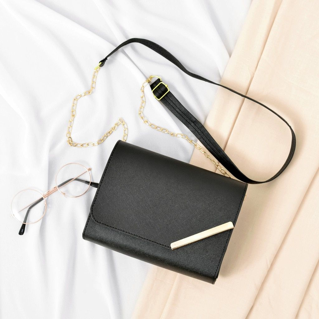 Tas Selempang Wanita Malika Slingbag