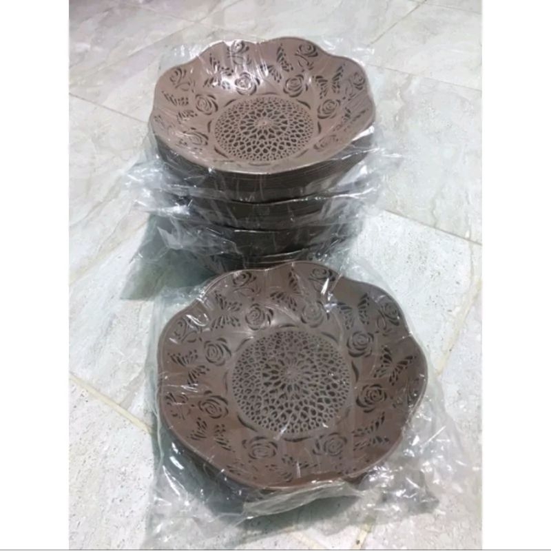 piring plastik / piring rotan plastik / piring jikin motif warna random
