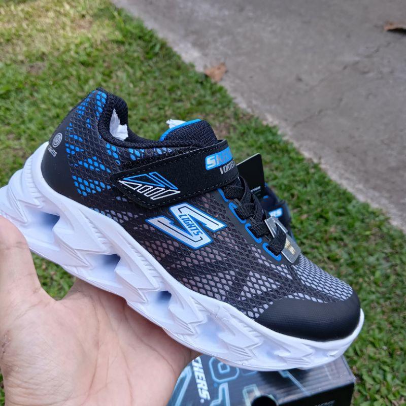 Diskon upto 70% Skechers s Light size 31, 32